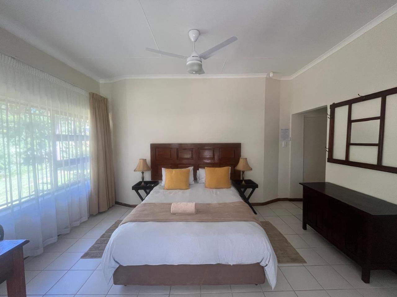 The Guest House Pongola Exterior photo