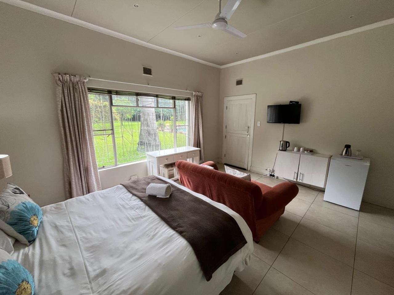 The Guest House Pongola Exterior photo